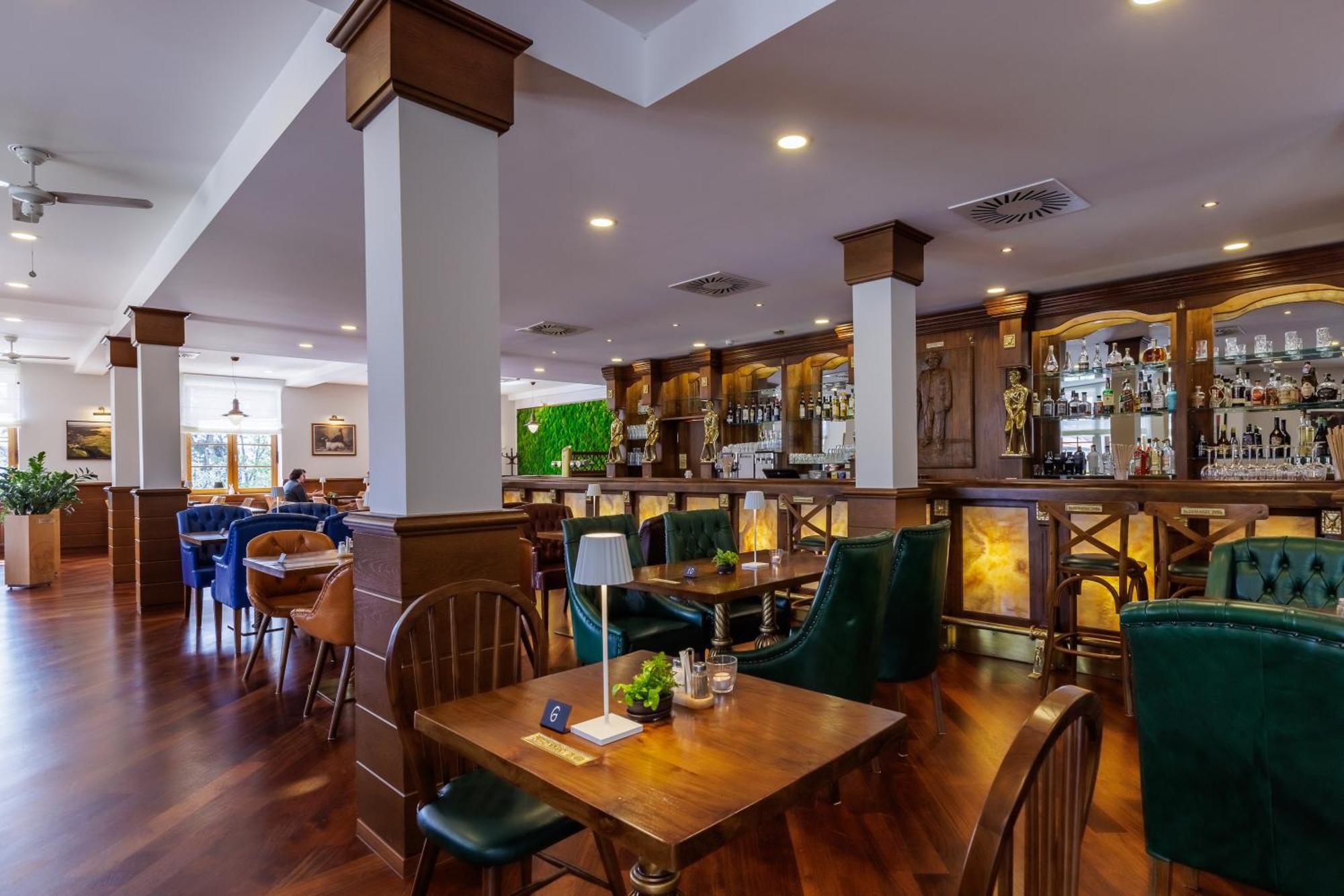 Darovansky Dvur - Wellness & Golf Hotel Břasy Kültér fotó