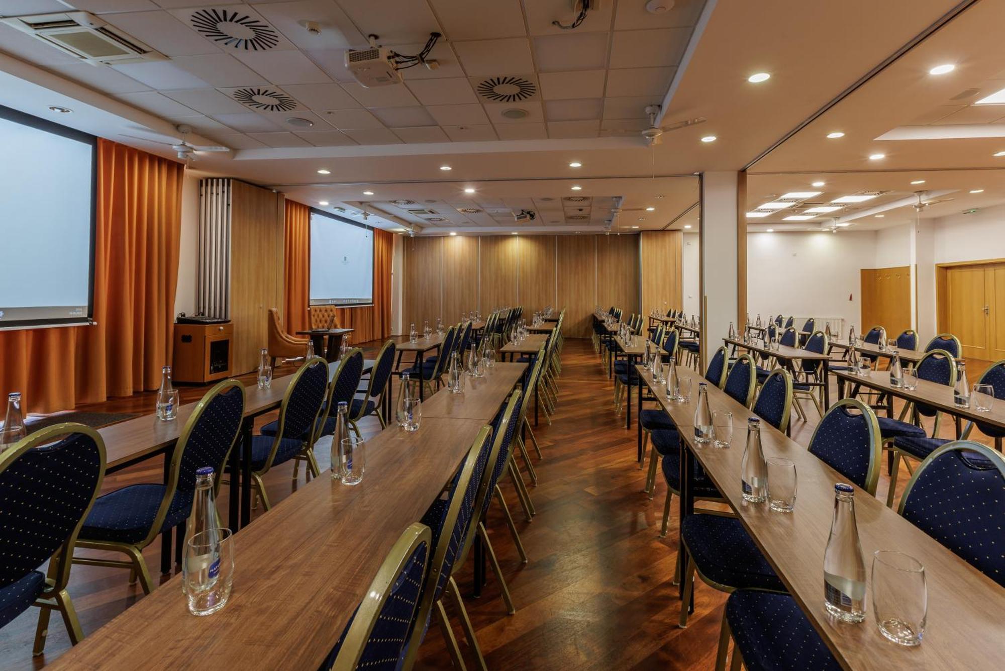 Darovansky Dvur - Wellness & Golf Hotel Břasy Kültér fotó